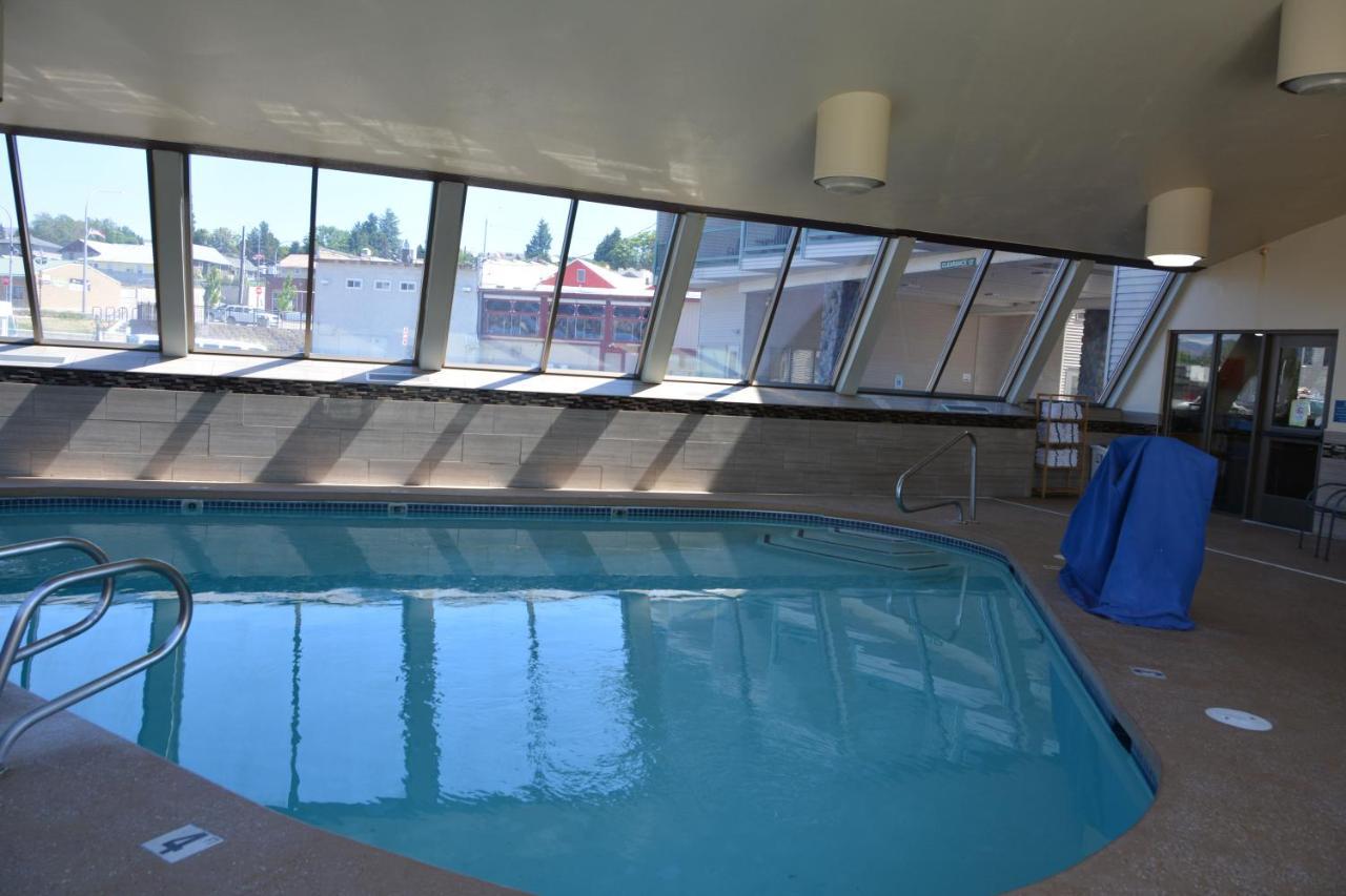 Cedars Inn Wenatchee Exterior photo